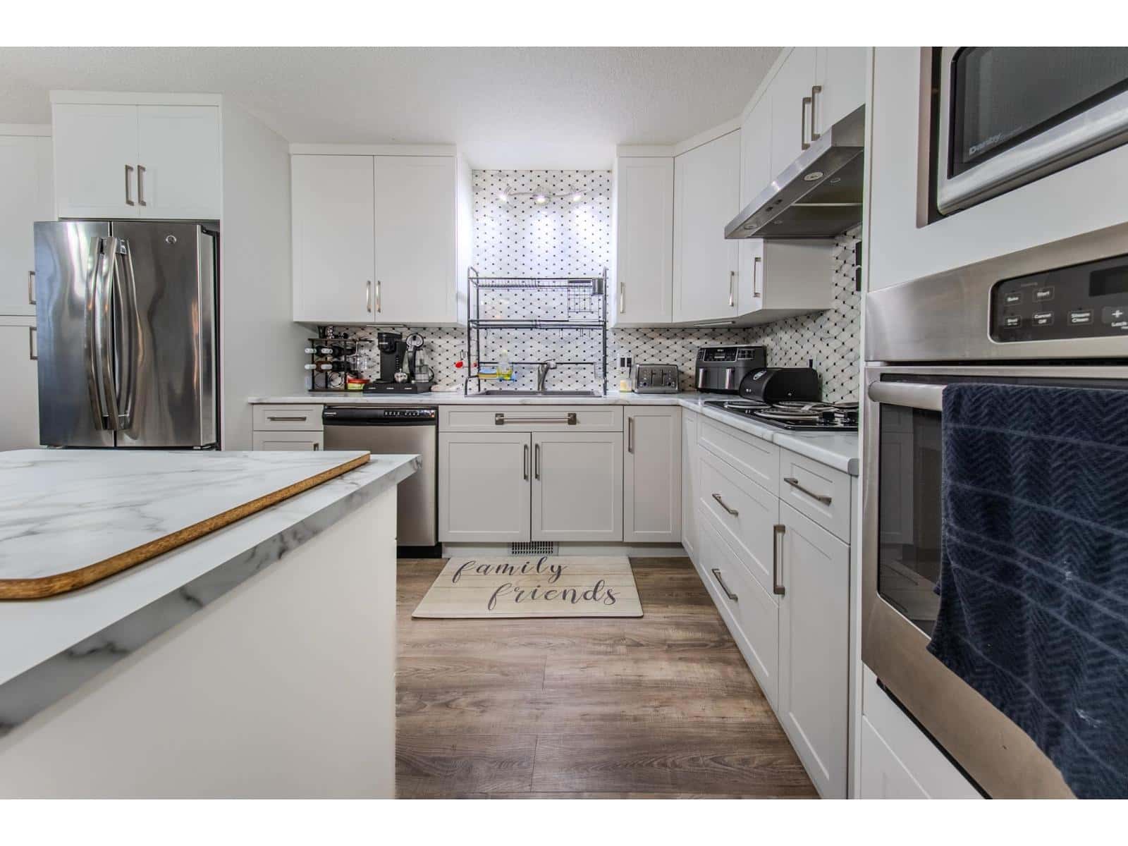 45440 WELLINGTON AVENUE, Chilliwack Proper West — Chilliwack, British Columbia - Photo 4 of 37