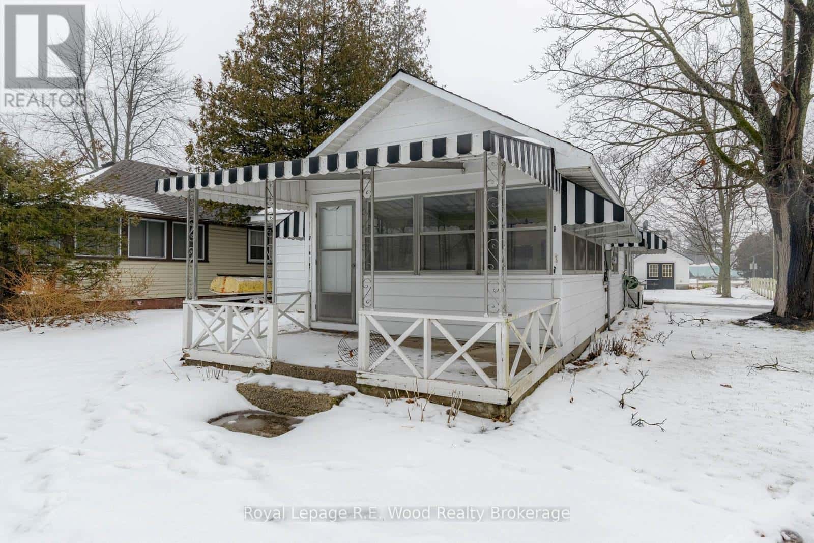 4 JENNY WREN LANE — Norfolk (Turkey Point), Ontario - Photo 5 of 39