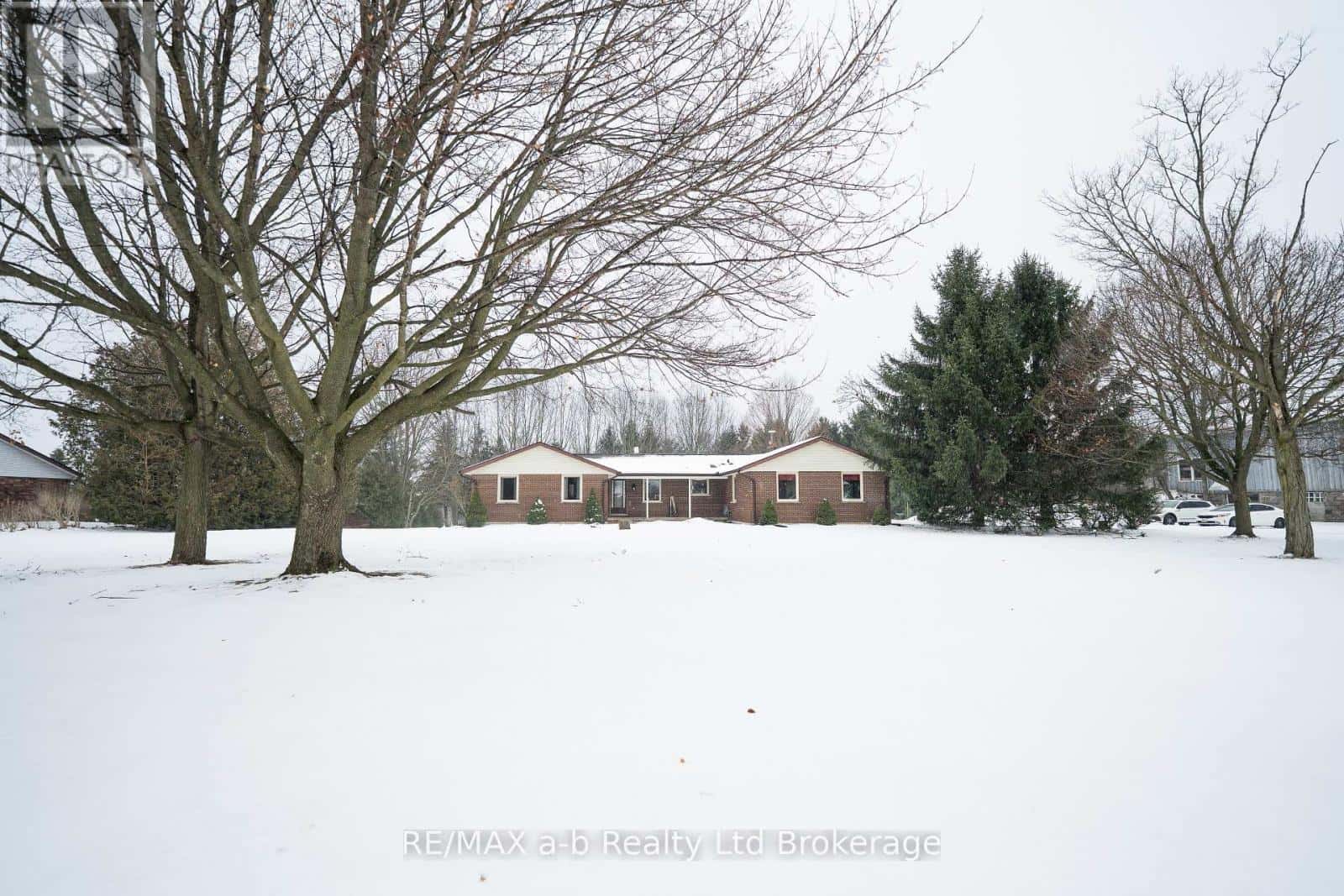 660 GOSHEN ROAD — Norfolk, Ontario - Photo 4 of 37