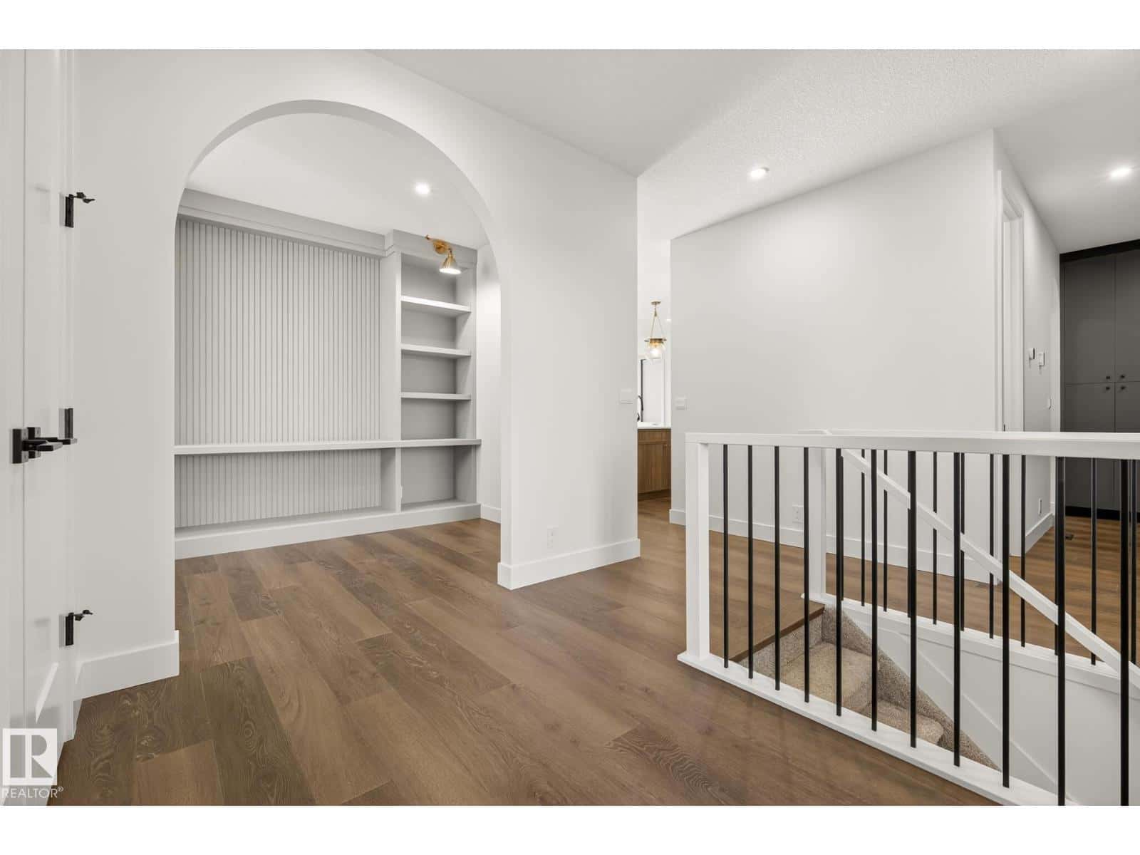 93 NEWBURY CI — Sherwood Park, Alberta - Photo 2 of 36