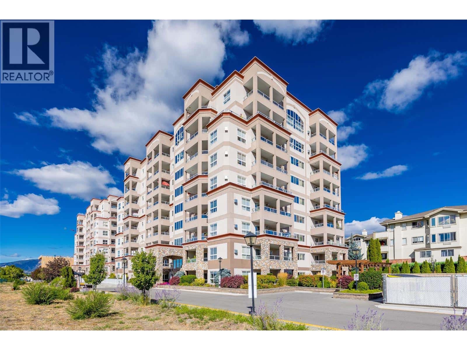 1966 Durnin Road Unit# 104 — Kelowna, British Columbia - Photo 5 of 51