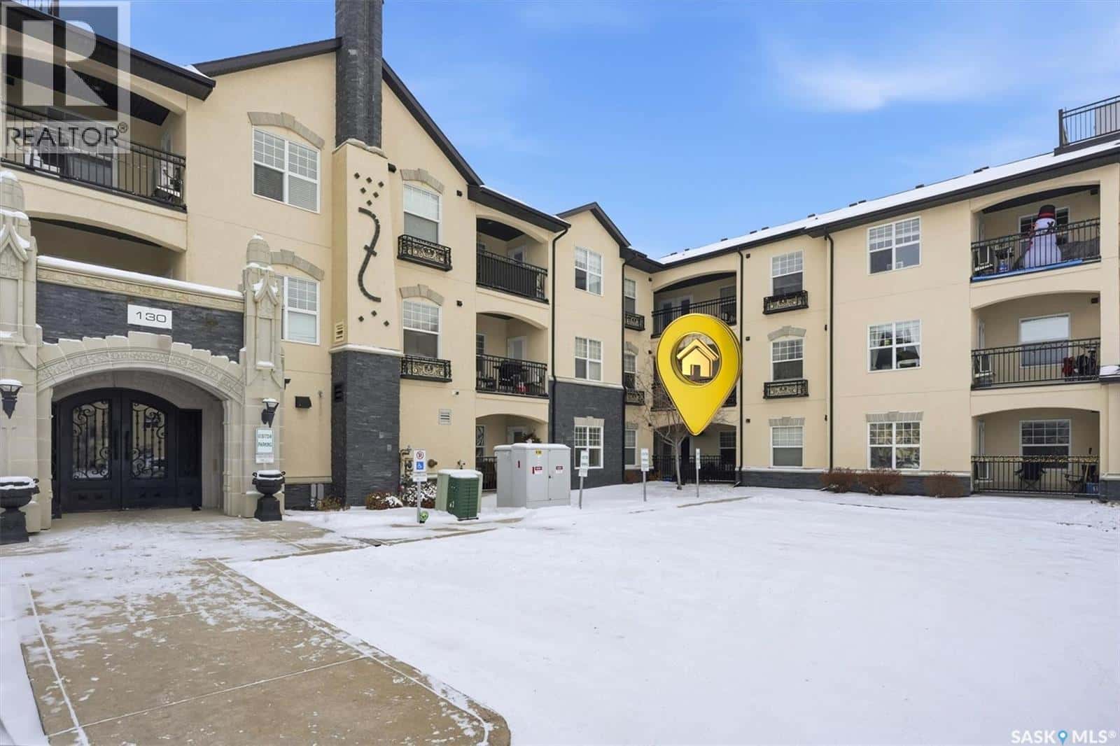 112 130 Phelps WAY — Saskatoon, Saskatchewan - Photo 2 of 43