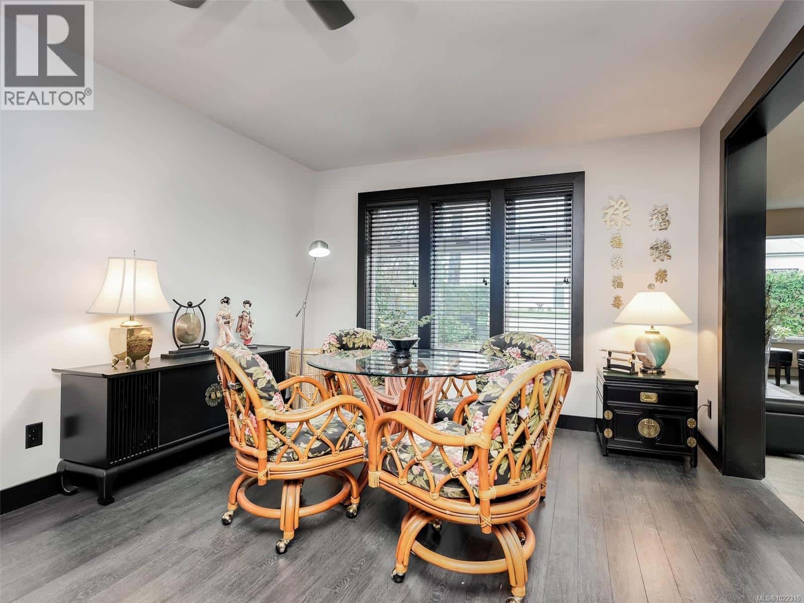 9907 Galaran Rd — Sidney, British Columbia - Photo 5 of 23