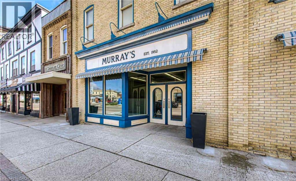 95-101 PEEL Street — New Hamburg, Ontario - Photo 3 of 24