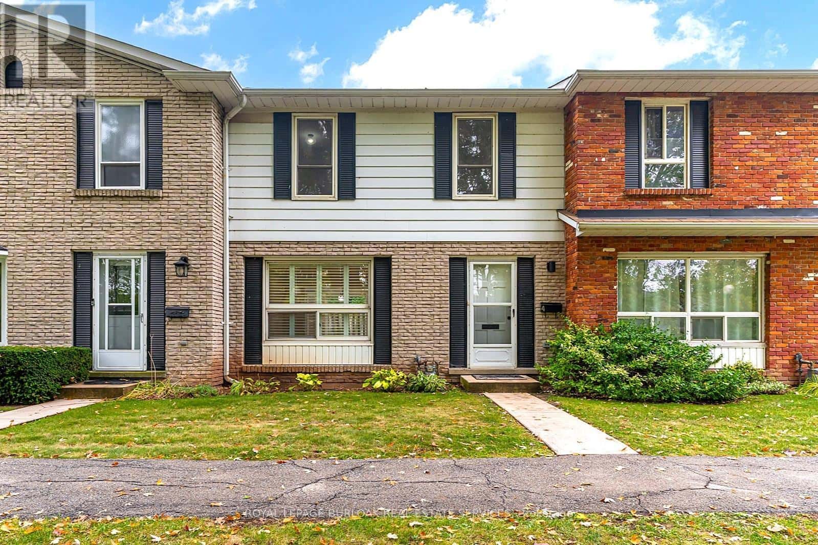 4 - 5475 LAKESHORE ROAD — Burlington (Appleby), Ontario - Photo 2 of 26