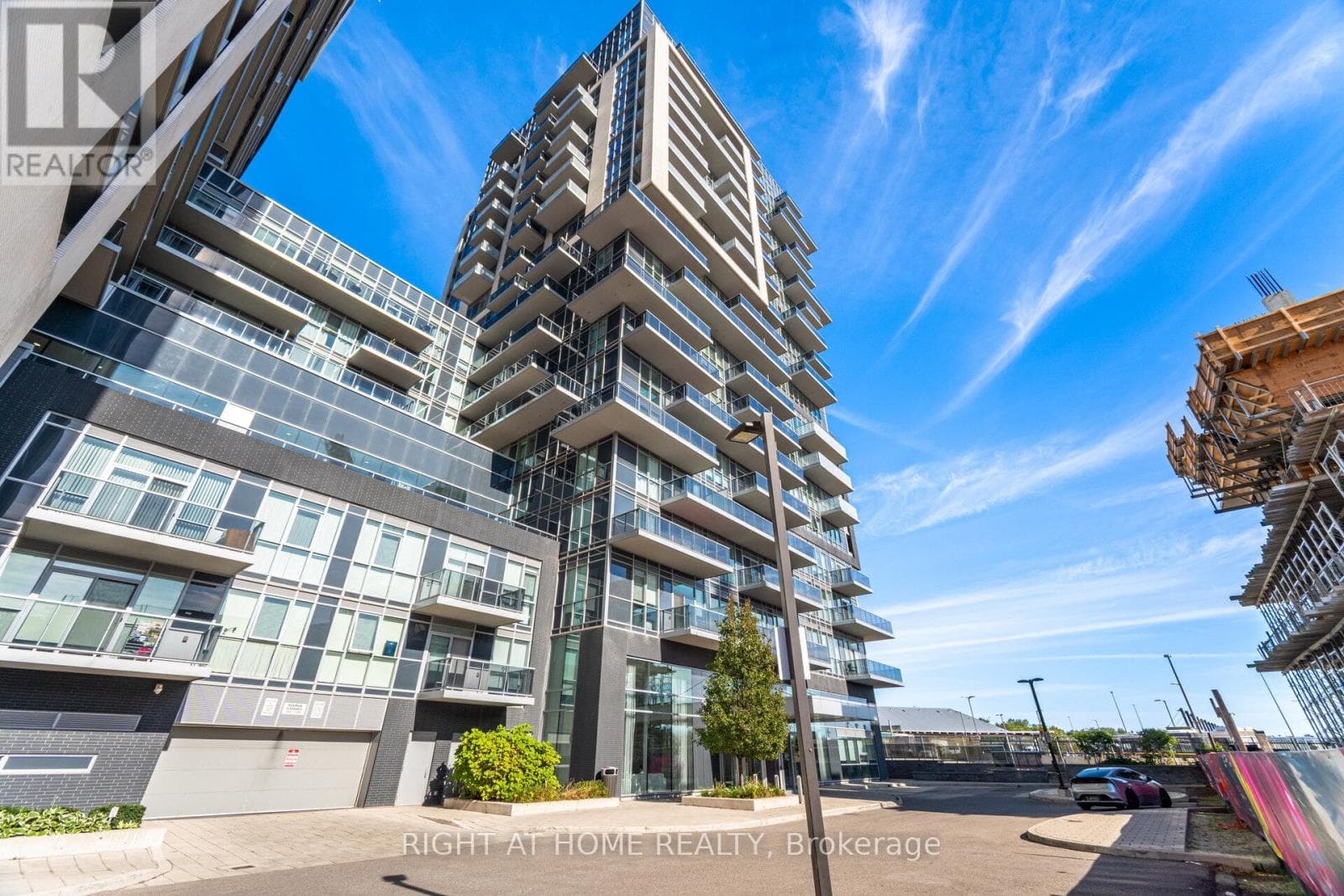 1003 - 2093 FAIRVIEW STREET — Burlington (Freeman), Ontario - Main photo