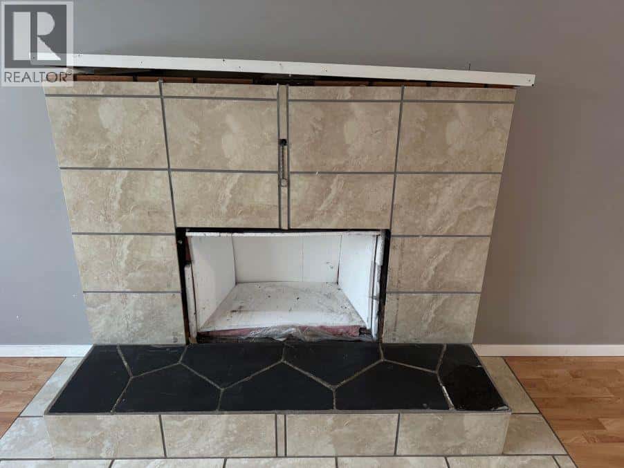 8409 CINCH LOOP — Prince George, British Columbia - Photo 5 of 29