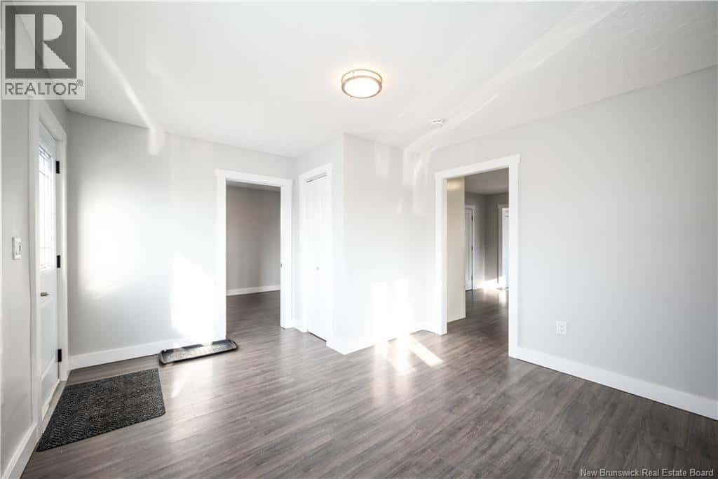 91 Purdy Avenue — Moncton, New Brunswick - Photo 4 of 38