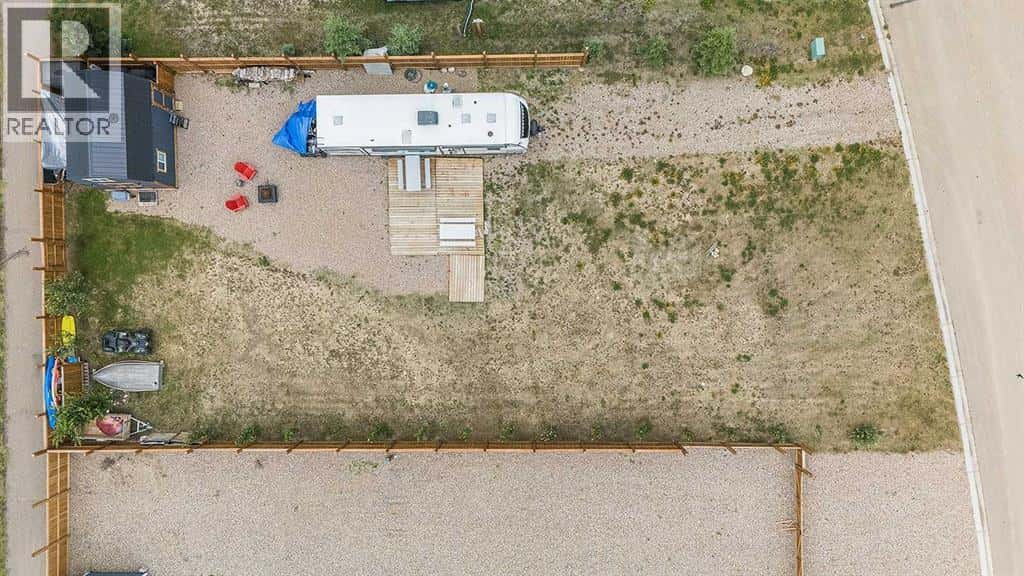 13 Marina Crescent — Rural Stettler No. 6, County of, Alberta - Photo 3 of 9