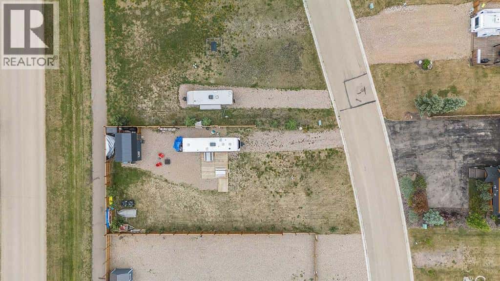 13 Marina Crescent — Rural Stettler No. 6, County of, Alberta - Photo 2 of 9