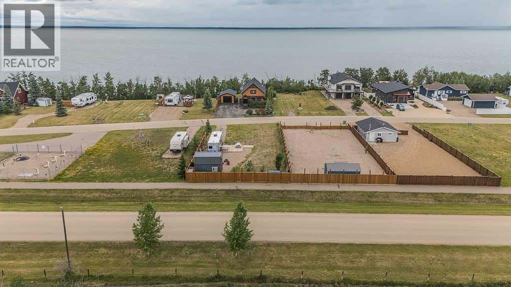 13 Marina Crescent — Rural Stettler No. 6, County of, Alberta - Photo 5 of 9