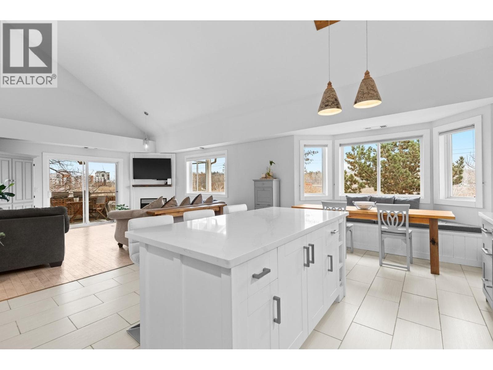 2300 Benvoulin Road Unit# 302 — Kelowna, British Columbia - Main photo