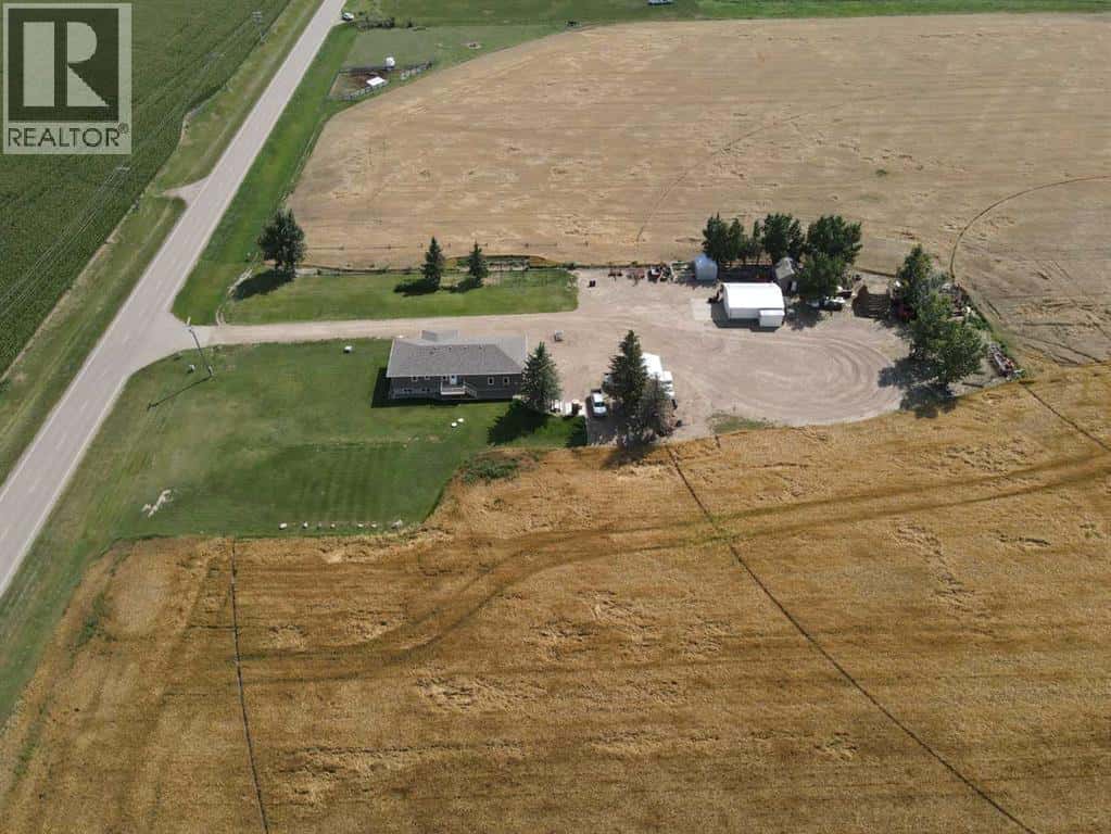 131010 Range Road 163 — Vauxhall, Alberta - Photo 3 of 38