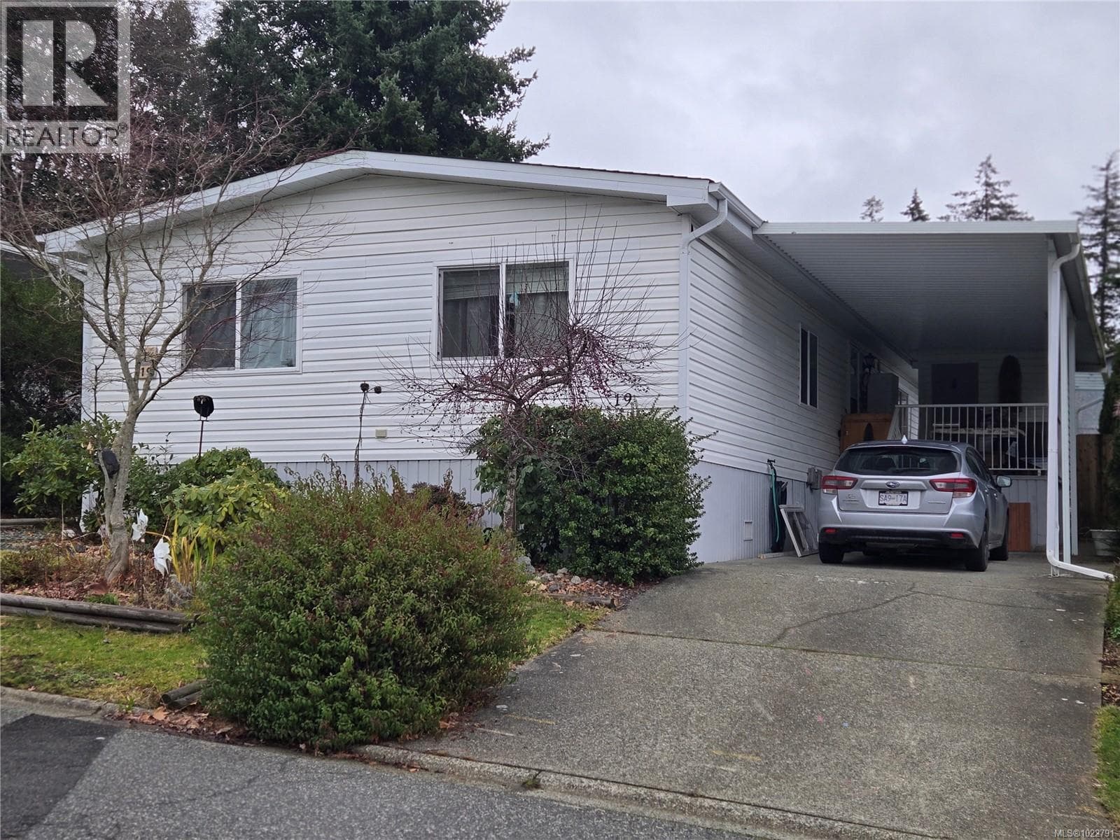19 2501 Labieux Rd — Nanaimo, British Columbia - Main photo