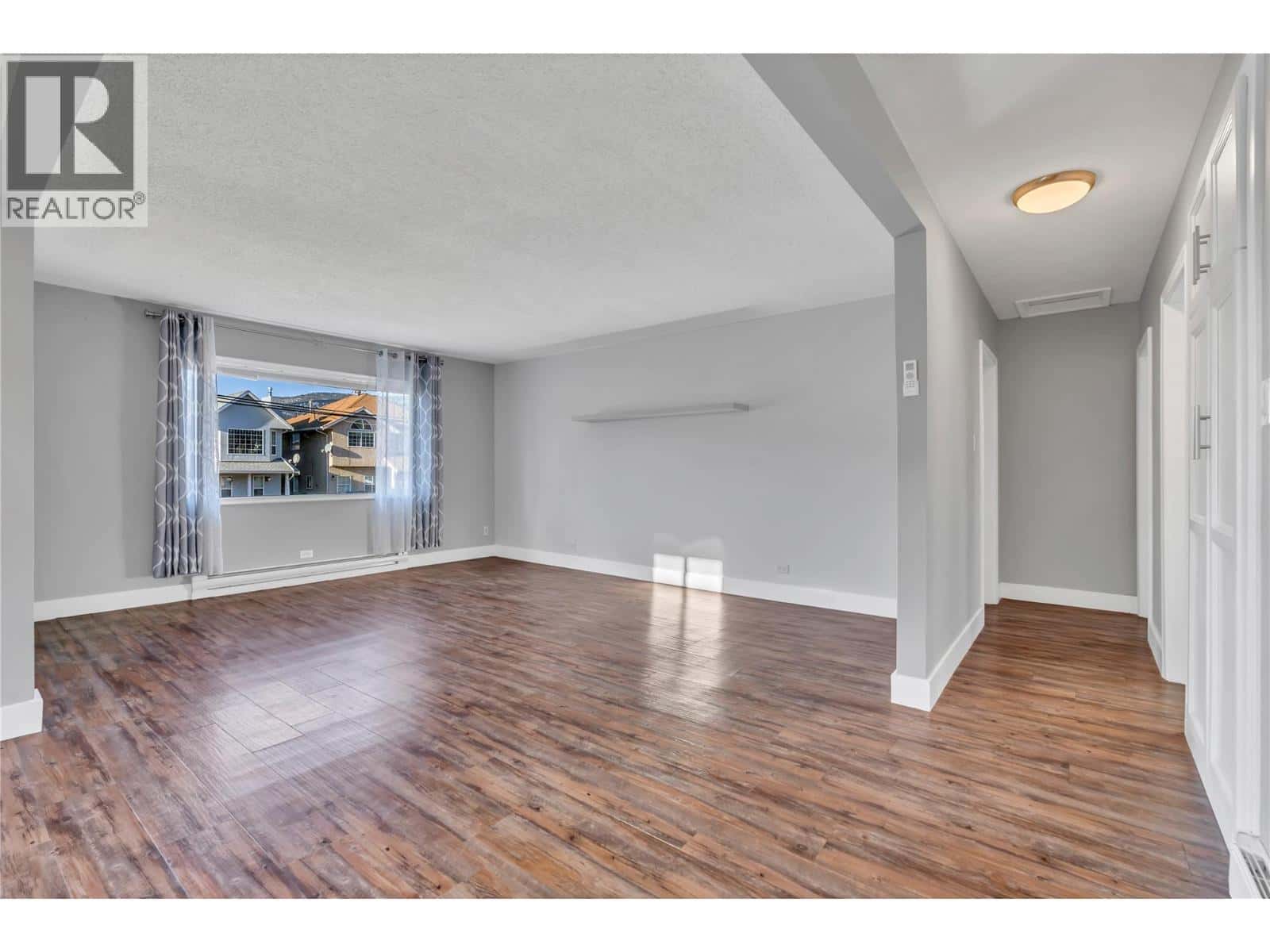 1752 Fairford Drive — Penticton, British Columbia - Photo 5 of 49