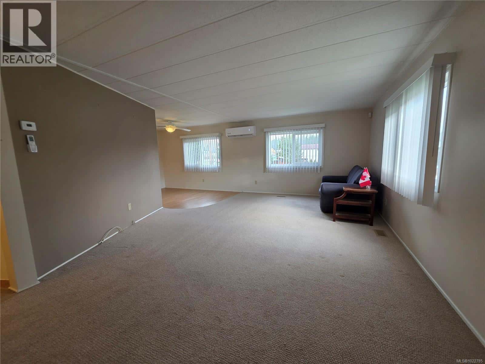 23 4935 Broughton St — Port Alberni, British Columbia - Photo 5 of 13