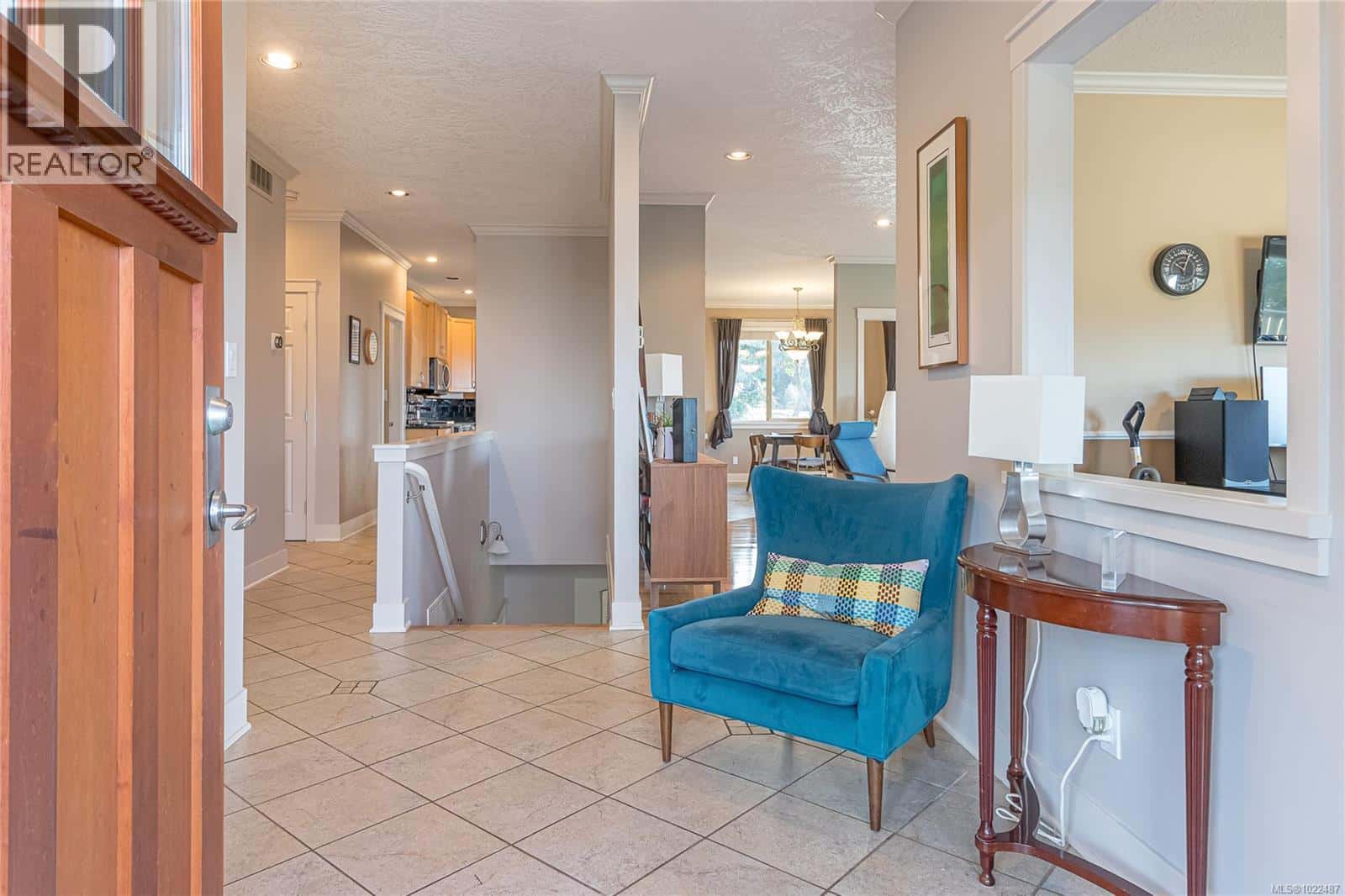 1150 Kathleen Dr — Duncan, British Columbia - Photo 5 of 31