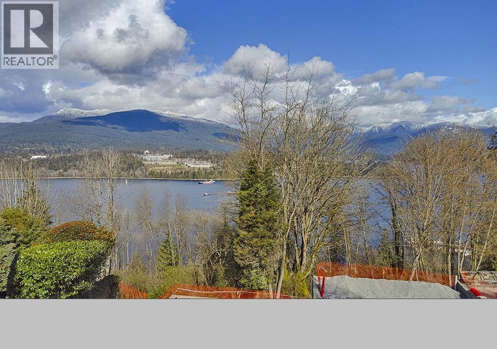 5645 HIGHFIELD DRIVE — Burnaby, British Columbia - Main photo