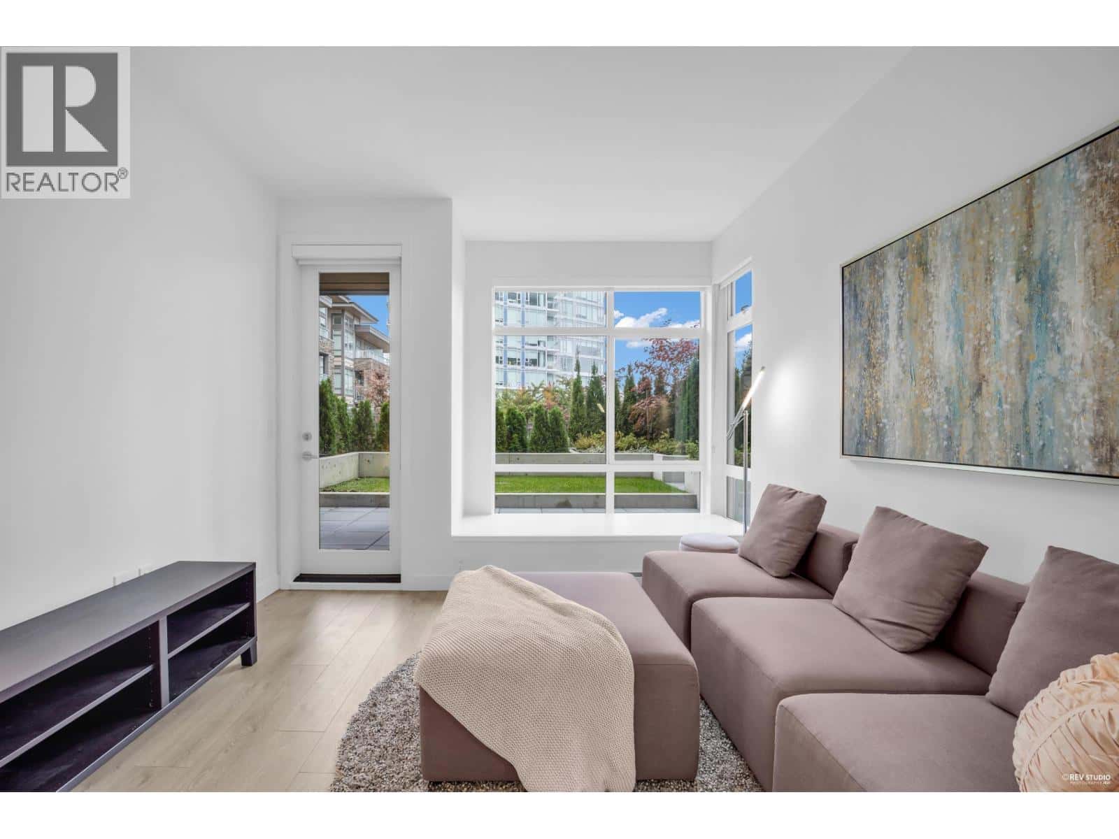 206 7123 11TH AVENUE — Burnaby, British Columbia - Photo 2 of 26