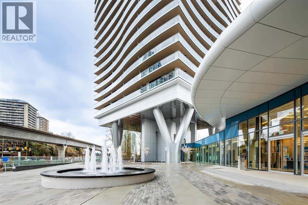 310 4880 LOUGHEED HIGHWAY — Burnaby, British Columbia - Photo 4 of 5