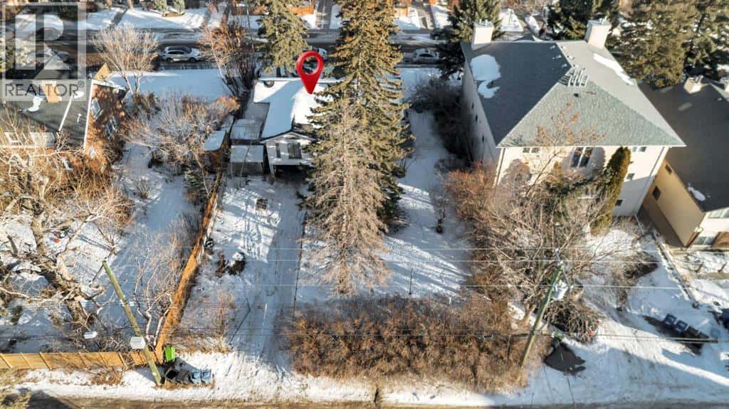 1923 25A Street SW — Calgary, Alberta - Photo 3 of 33