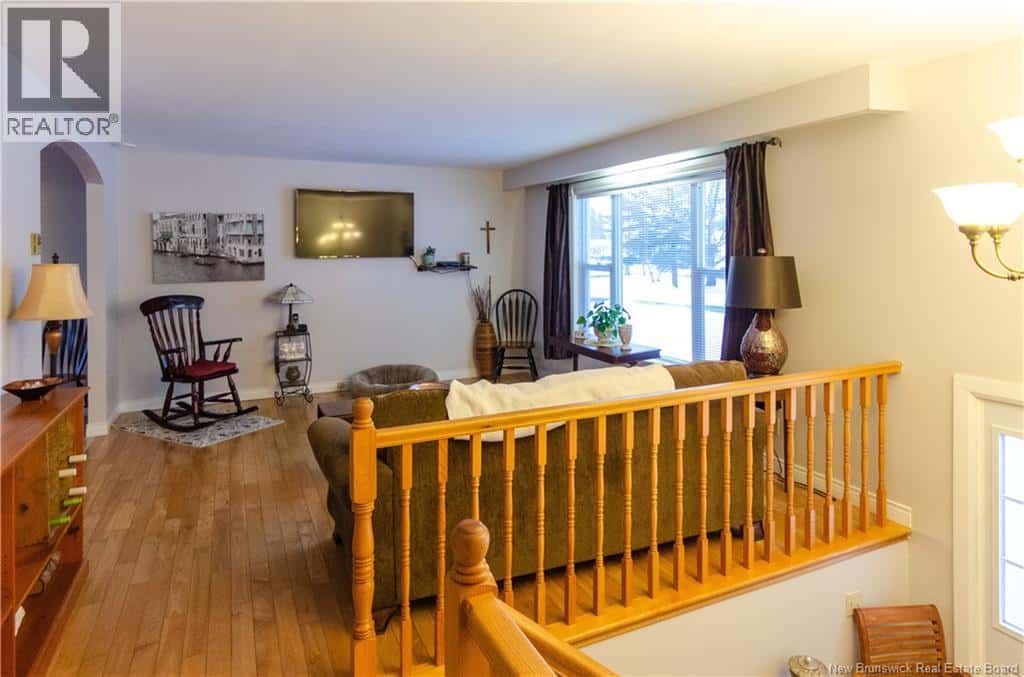 77 Sandalwood Crescent — Saint John, New Brunswick - Photo 5 of 39