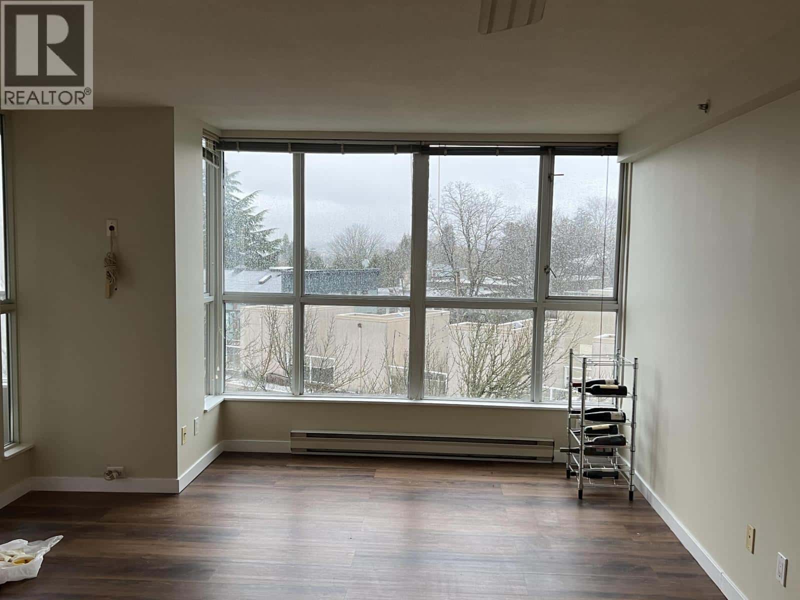 412 288 E 8TH AVENUE — Vancouver, British Columbia - Photo 4 of 11