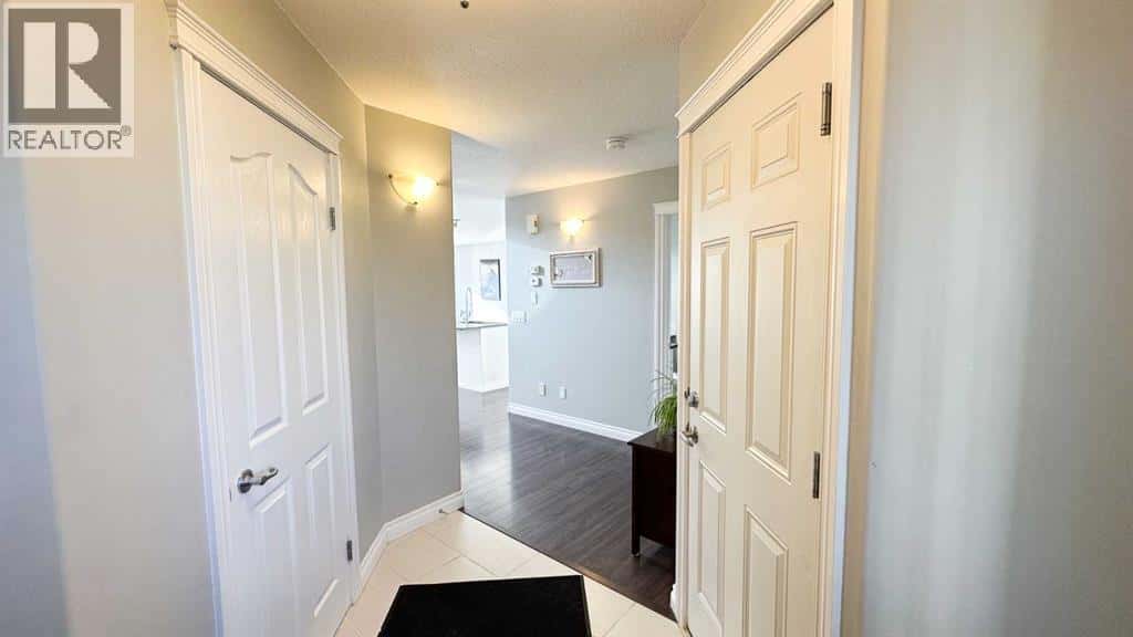 211 11 Avenue NE — Sundre, Alberta - Photo 2 of 41