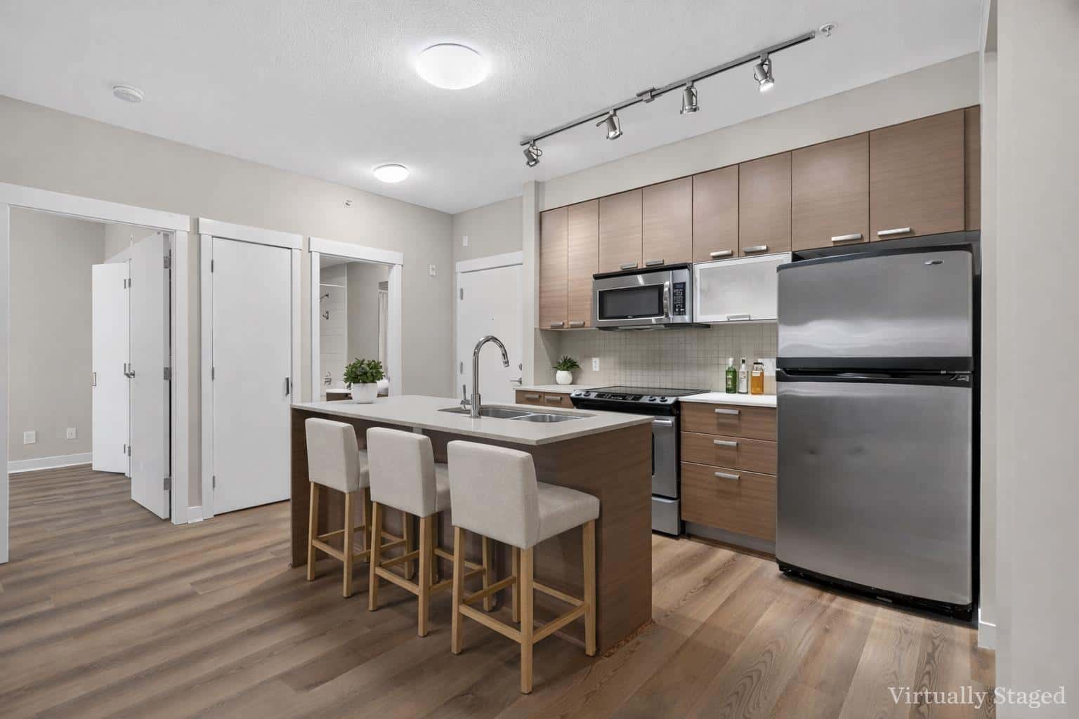 229 18818 68 AVENUE — Surrey, British Columbia - Photo 4 of 33