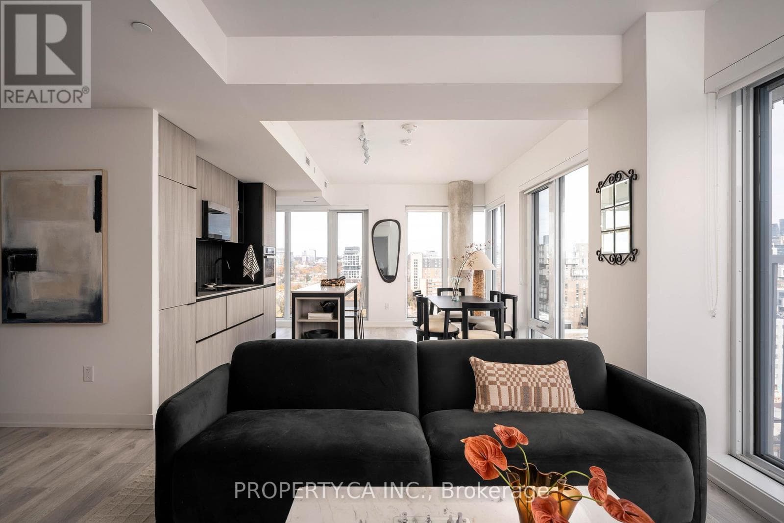 LPH01 - 2 AUGUSTA AVENUE — Toronto (Kensington-Chinatown), Ontario - Main photo