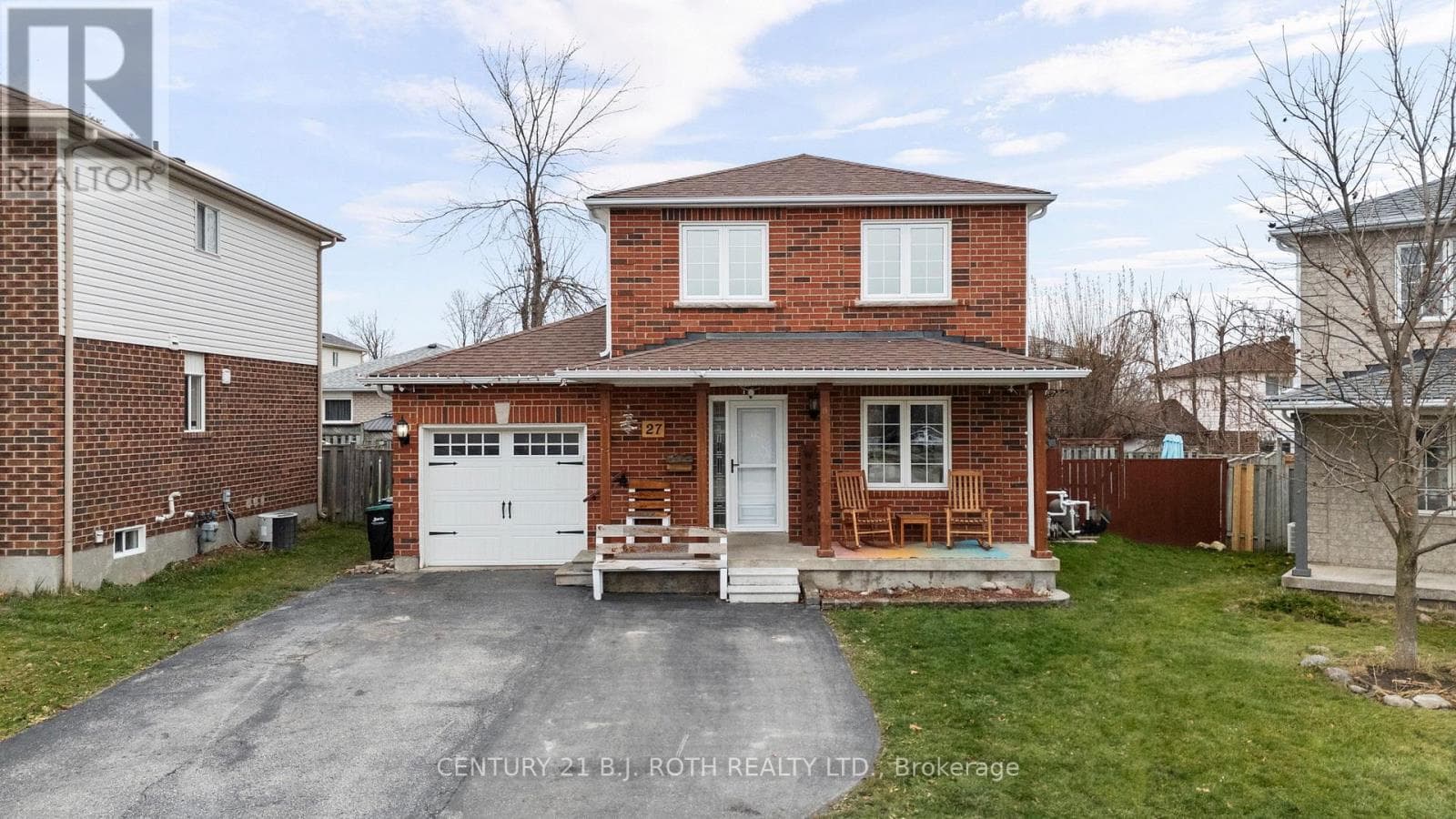 27 GOLDS CRESCENT — Barrie (Holly), Ontario - Main photo