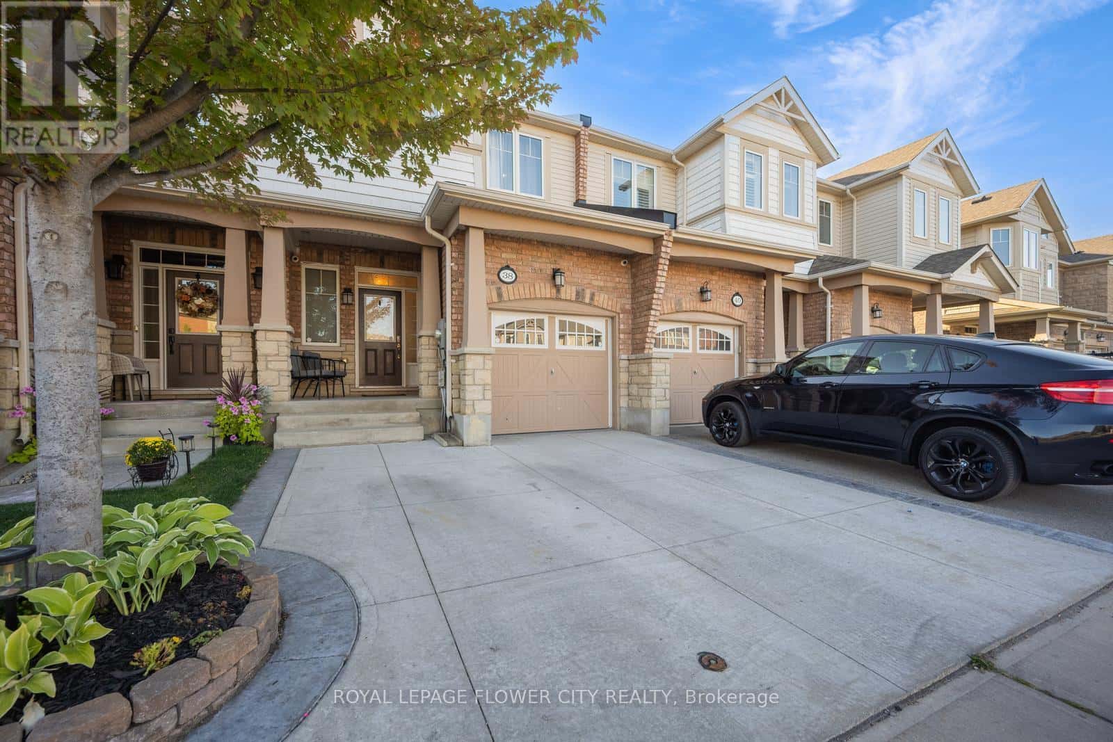 38 ABIGAIL CRESCENT — Caledon, Ontario - Photo 2 of 40