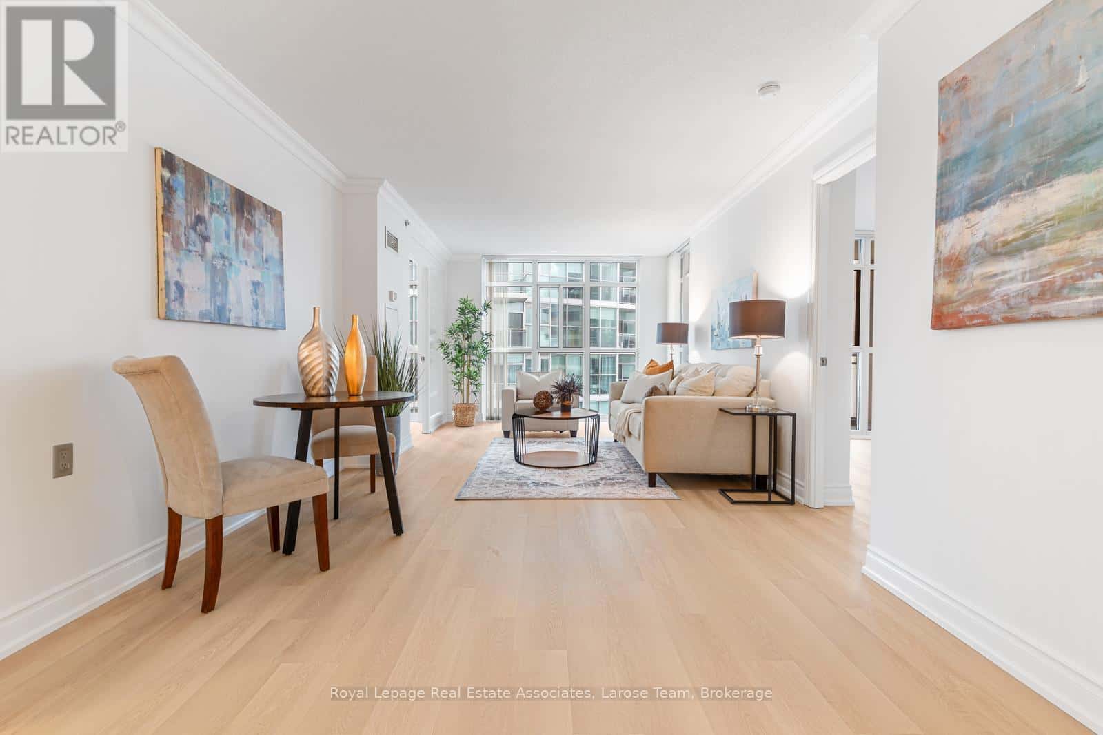 601 - 3 MARINE PARADE DRIVE — Toronto (Mimico), Ontario - Photo 4 of 42