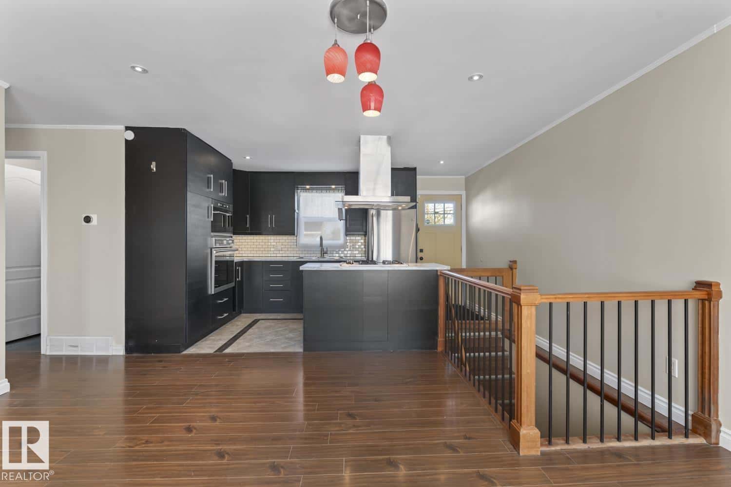 5508-51 AVENUE AV — Cold Lake, Alberta - Photo 3 of 27