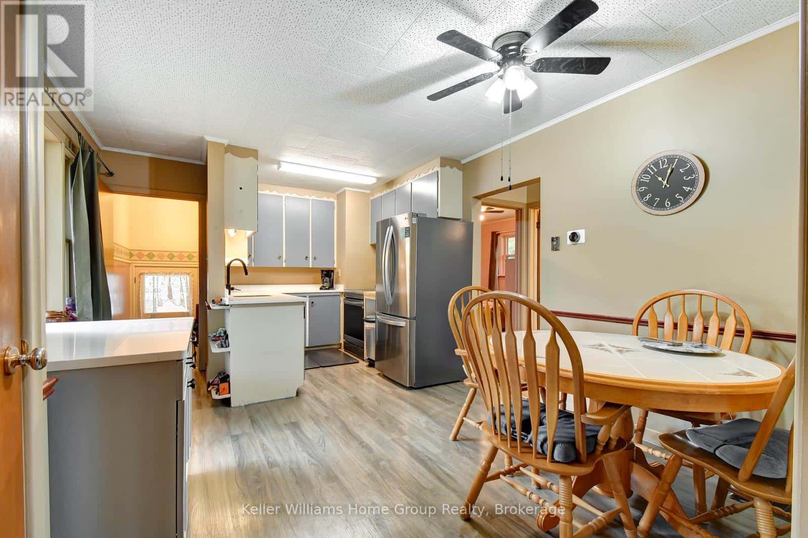 2 EASTON AVENUE — Bancroft (Bancroft Ward), Ontario - Photo 5 of 44