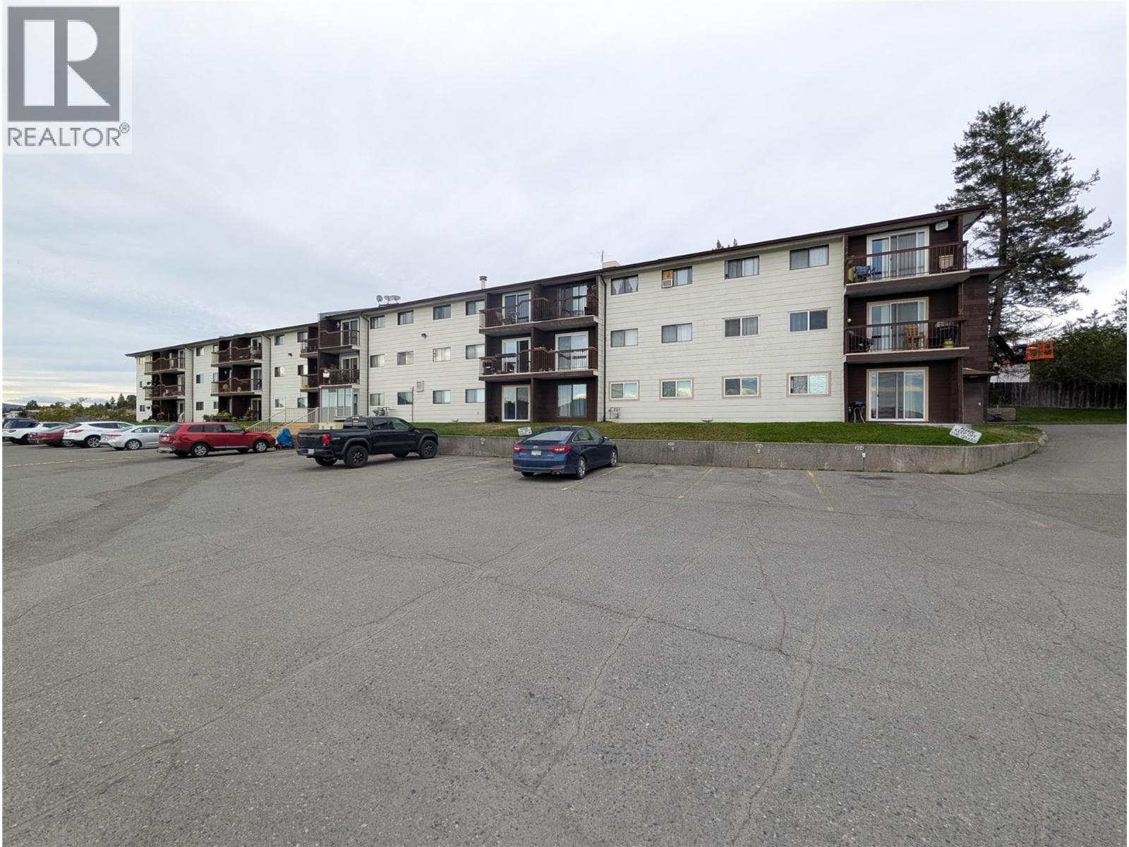 280 ALDER Drive Unit# 206 — Logan Lake, British Columbia - Main photo