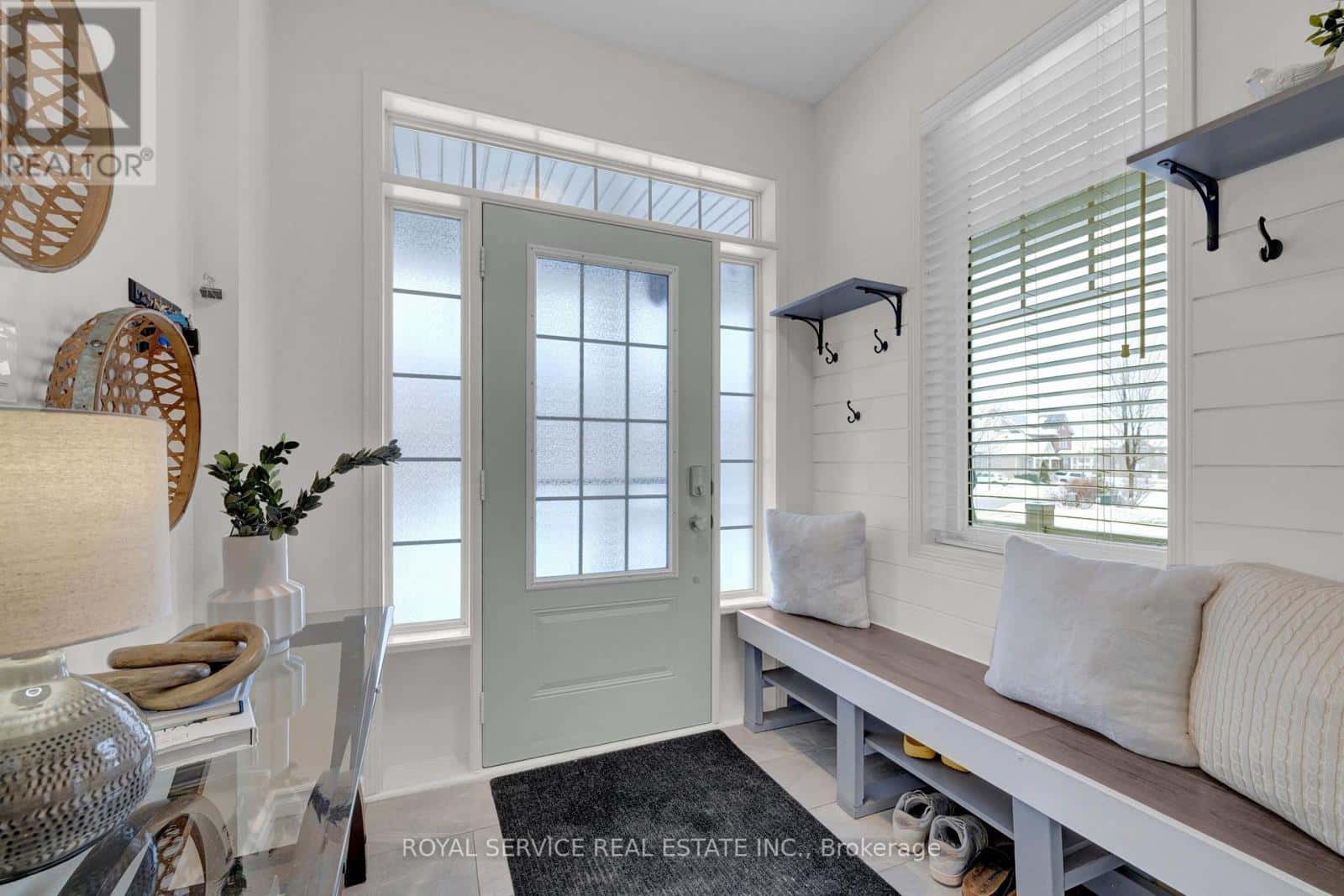 31 HARVEY JONES AVENUE — Clarington (Bowmanville), Ontario - Photo 3 of 45