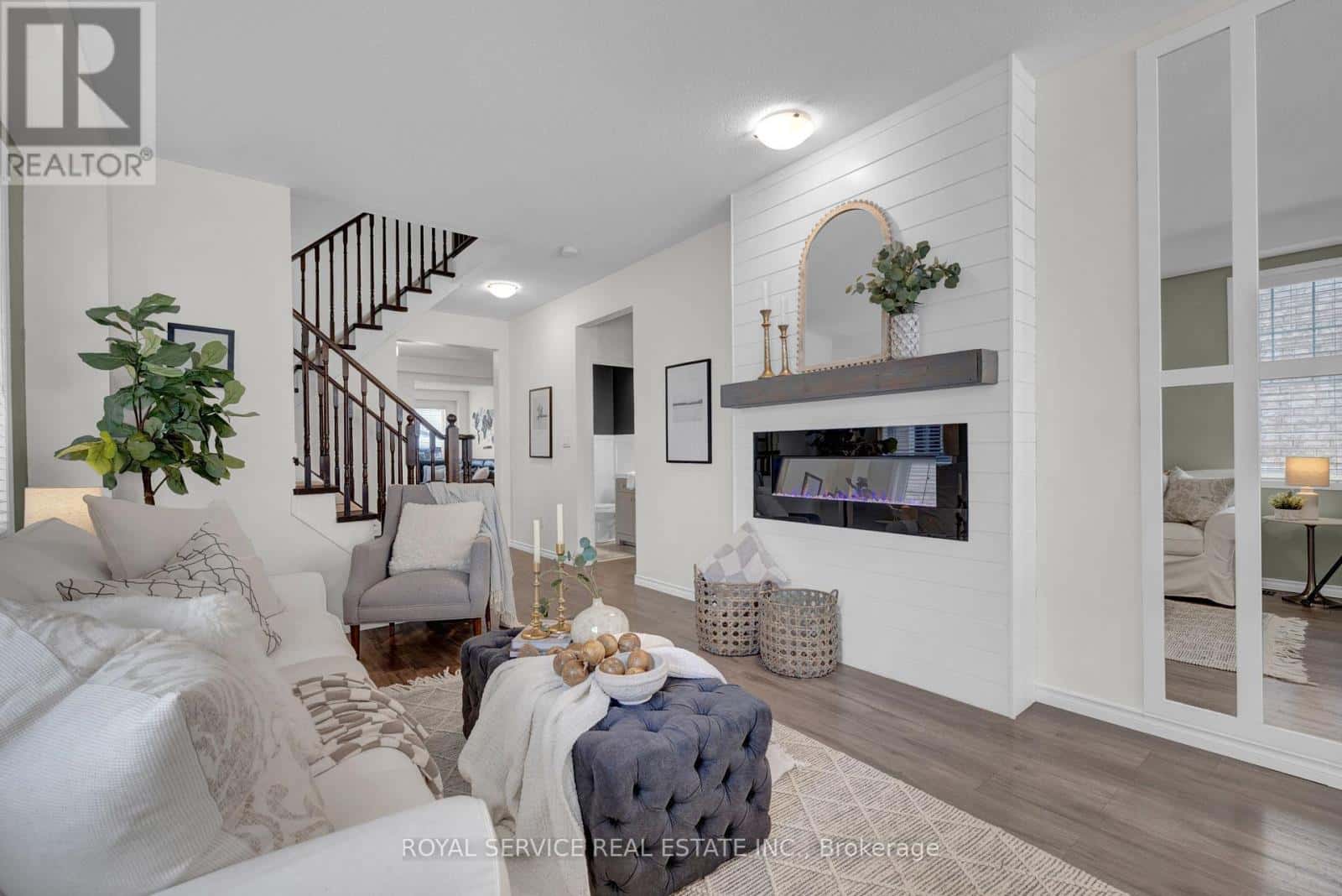 31 HARVEY JONES AVENUE — Clarington (Bowmanville), Ontario - Photo 4 of 45