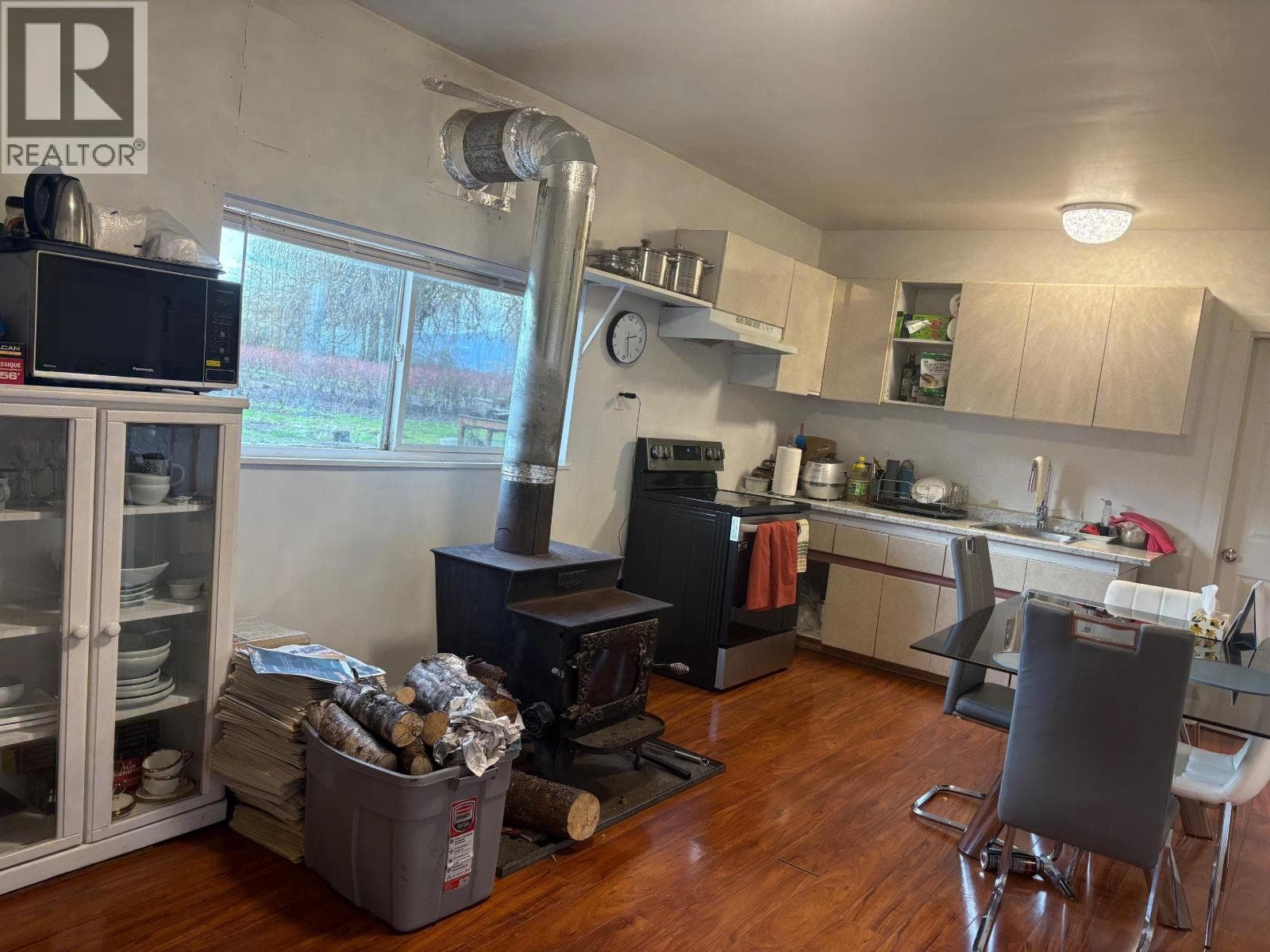 12853 HARRIS ROAD — Pitt Meadows, British Columbia - Main photo