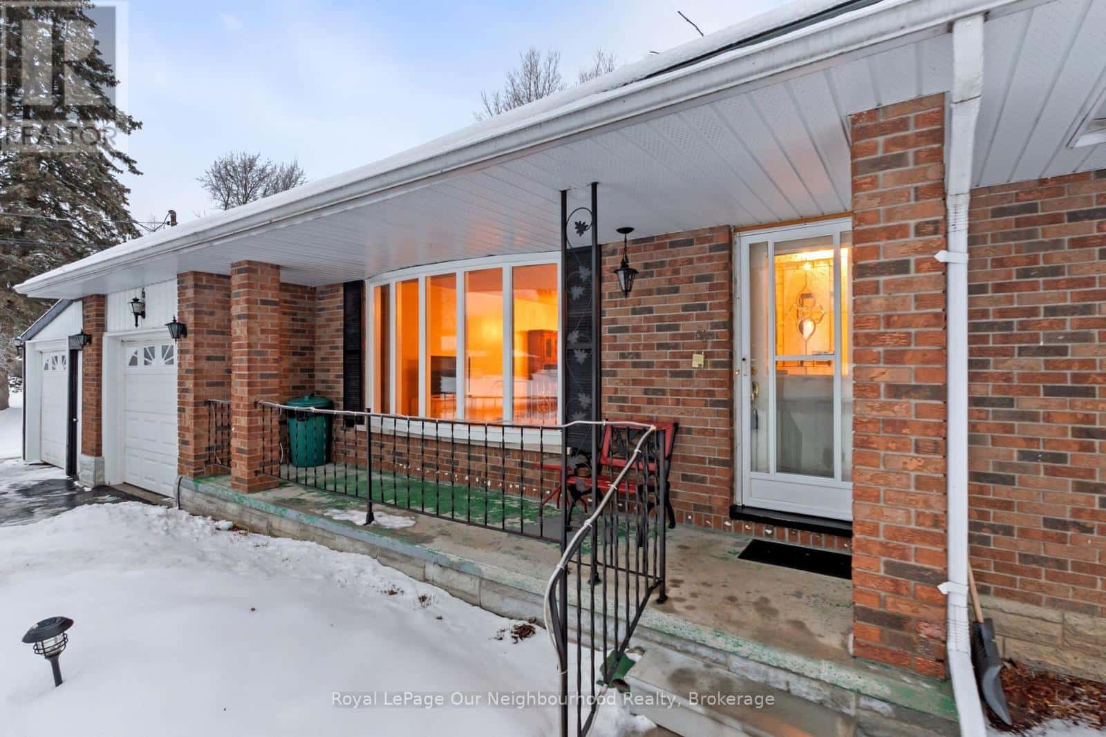 6 SANDY HOOK ROAD — Quinte West (Sidney Ward), Ontario - Photo 3 of 37