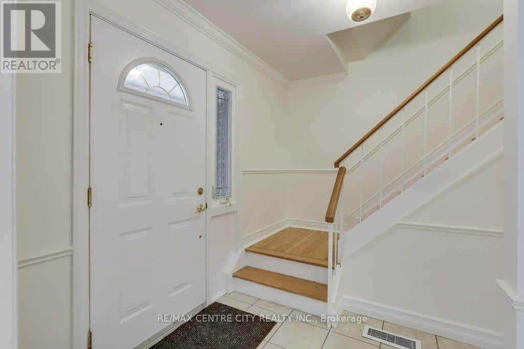 37 WESTMORLAND ROAD — London South (South N), Ontario - Photo 5 of 50