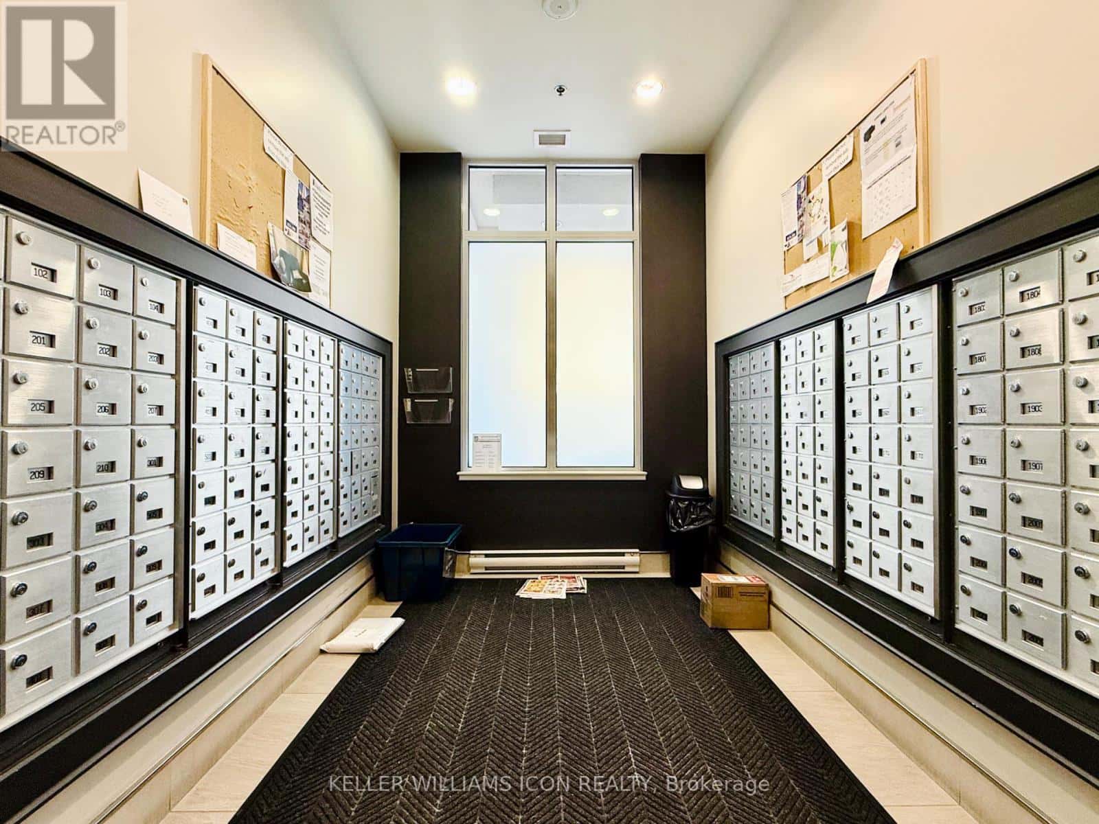 801 - 90 LANDRY STREET — Ottawa, Ontario - Photo 4 of 30