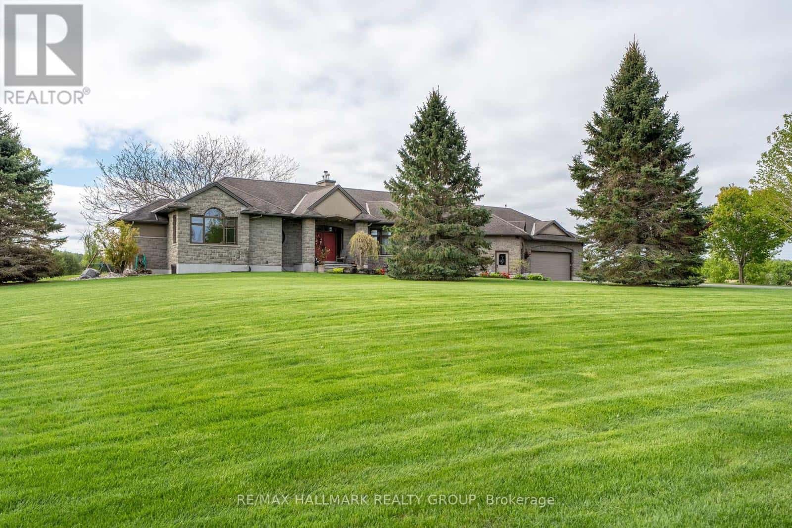 6980 MANSFIELD ROAD — Ottawa, Ontario - Photo 2 of 50