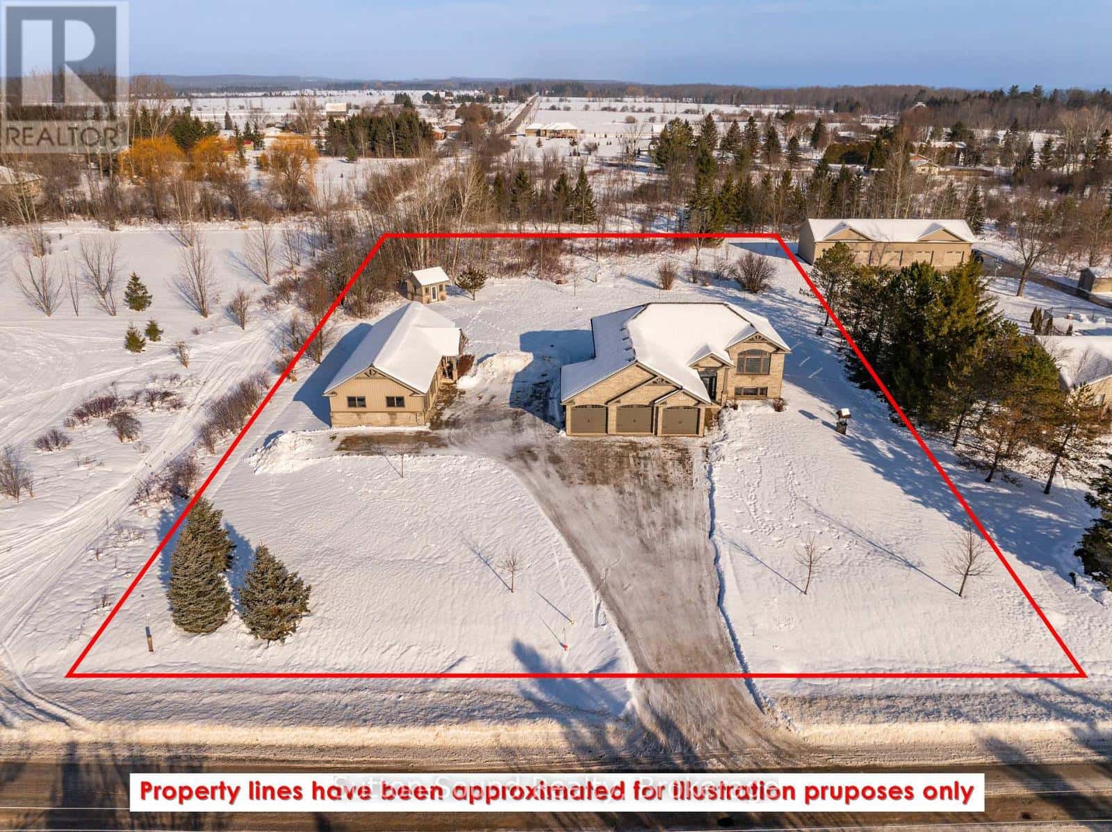 905 27TH STREET W — Georgian Bluffs, Ontario - Photo 2 of 47