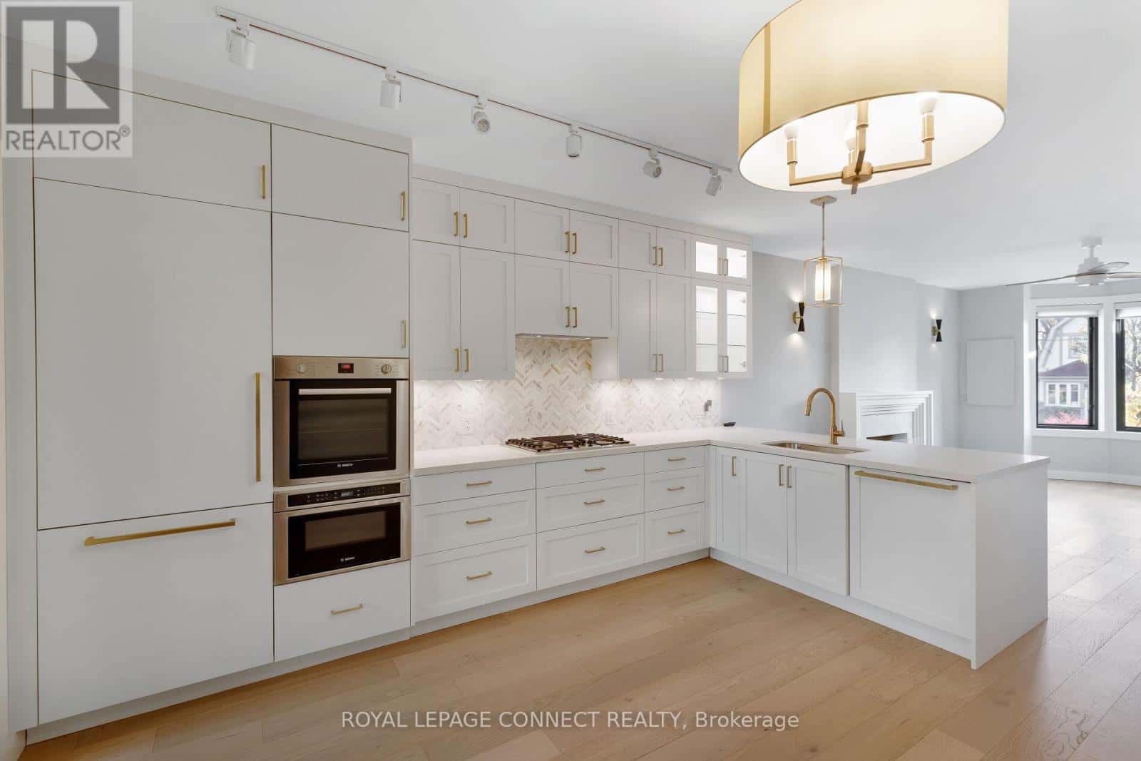 16 ROSEMOUNT AVENUE — Toronto (Wychwood), Ontario - Photo 5 of 48