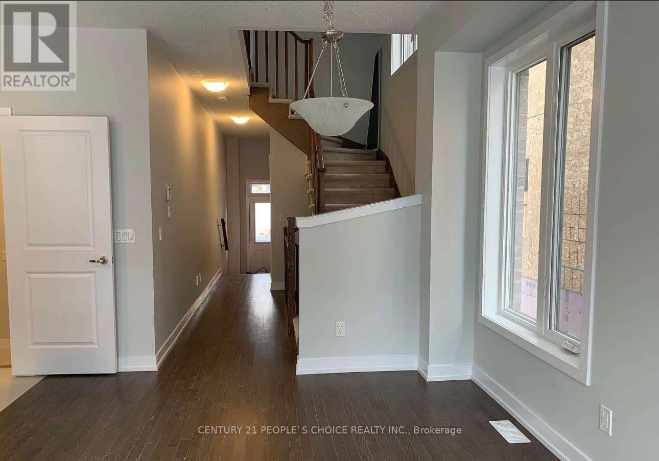 1103 THOMPSON DRIVE — Oshawa (Kedron), Ontario - Photo 5 of 5