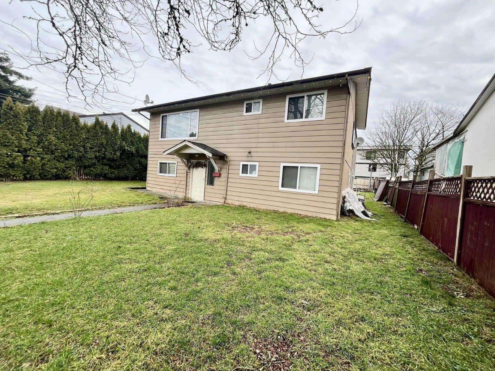 9416 132 STREET — Surrey, British Columbia - Photo 4 of 4