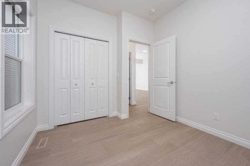 Calgary — Calgary - Photo 5 of 31