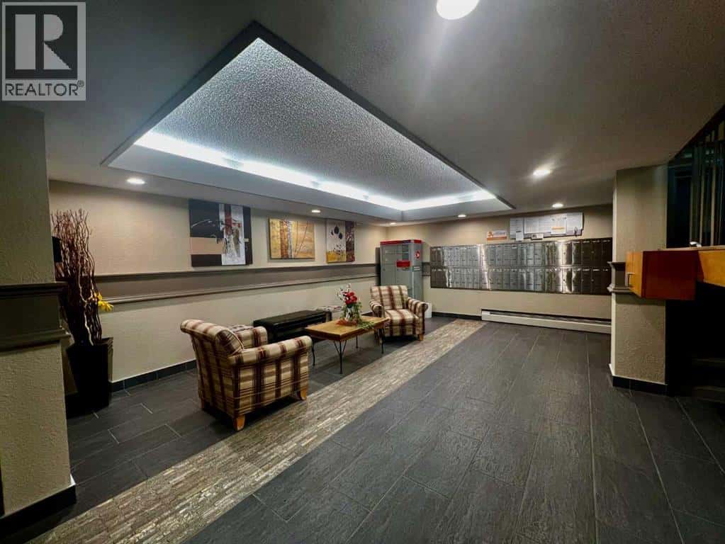 135, 820 89 Avenue SW — Calgary, Alberta - Photo 3 of 22