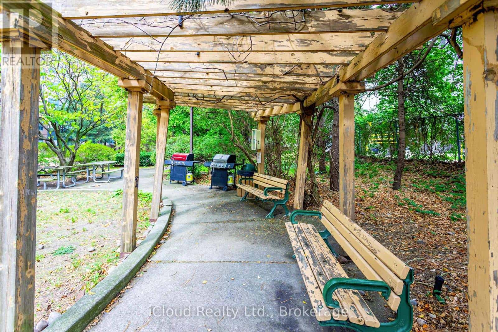 903 - 135 HILLCREST AVENUE — Mississauga (Cooksville), Ontario - Photo 4 of 45